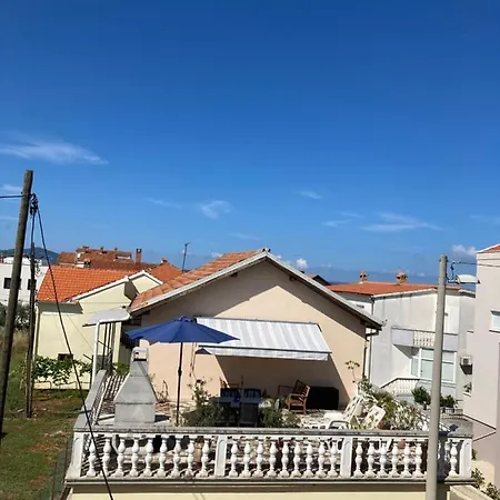 Apartment Lovre I Zadar