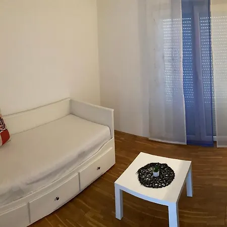 Apartmán Lovre I